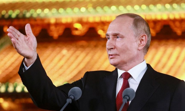 Πούτιν: Η Ρωσία θα απαντήσει στις απειλές «όχι με λόγια αλλά με δύναμη»