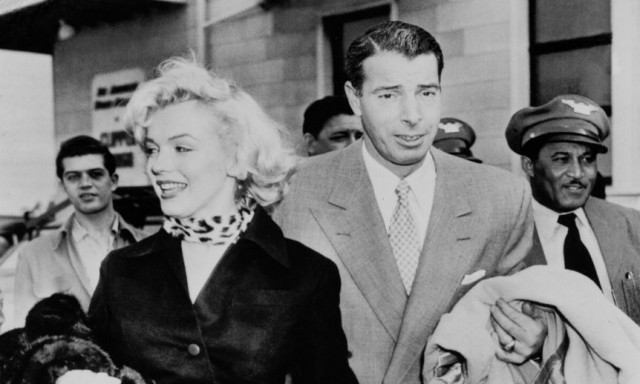 Μέριλιν Μονρό: Ο επεισοδιακός γάμος με τον Ντι Μάτζιο και η «αντισυμβατική» βέρα που έγινε σύμβολο