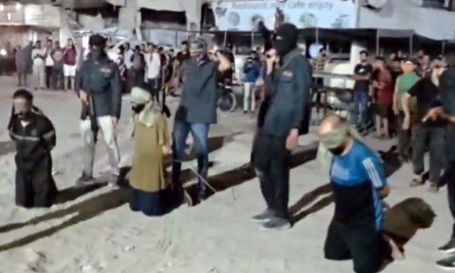 Γάζα: Η Χαμάς εκτέλεσε μπροστά στο πλήθος τρεις Παλαιστίνιους ως «συνεργάτες του Ισραήλ»