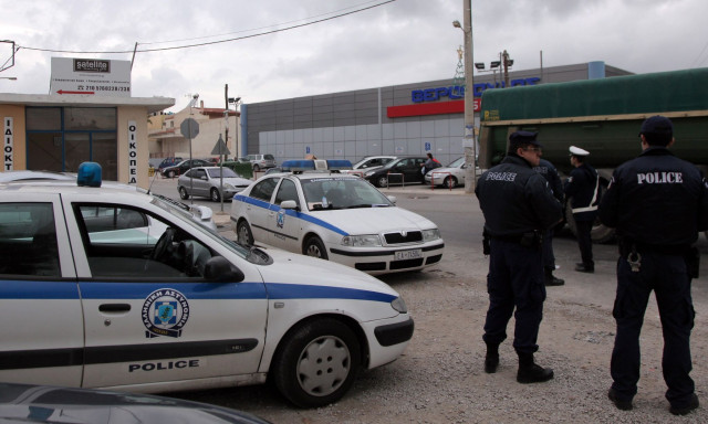 Πώς η ΕΛ.ΑΣ. θα ελέγξει τους καταυλισμούς των Ρομά - Το σχέδιο με τους πάνοπλους αστυνομικούς