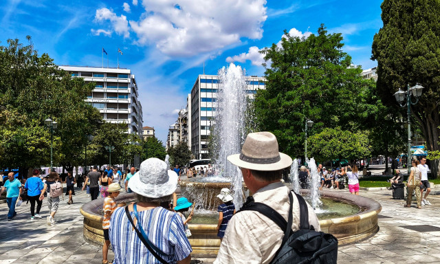 Καιρός: Με αρκετή λιακάδα και μέχρι 31 βαθμούς η Τρίτη – Εξασθενούν οι άνεμοι