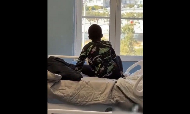 Συγκίνησε αστυνομικός στο Παίδων για παιδάκι που νοσηλεύεται: «Ένιωσα πως προστατεύω την ελπίδα»