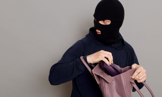 «Το σπίτι σας κινδυνεύει να αρπάξει φωτιά»: Το νέο κόλπο απατεώνων για να κλέβουν ανυποψίαστους