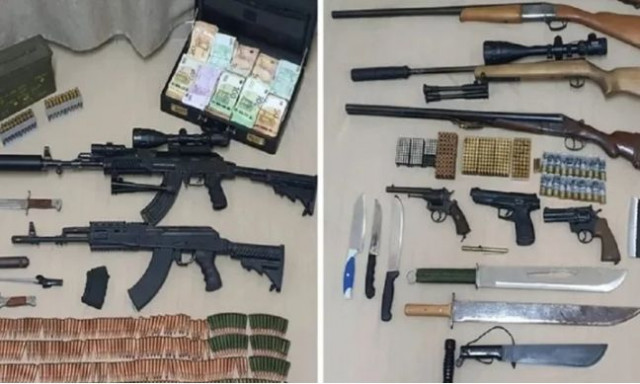 Σίφνος: Συνελήφθη 48χρονος για κατοχή μεγάλης ποσότητας οπλισμού και πυρομαχικών