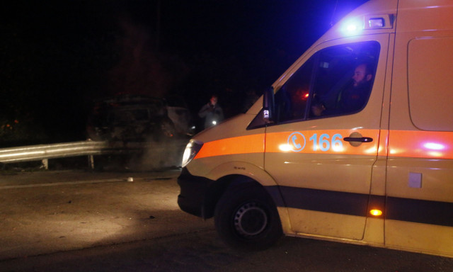 Σοβαρό τροχαίο με εγκλωβισμό στο Ηράκλειο: Αυτοκίνητο εξετράπη της πορείας του στα Κάτω Καστελλιανά