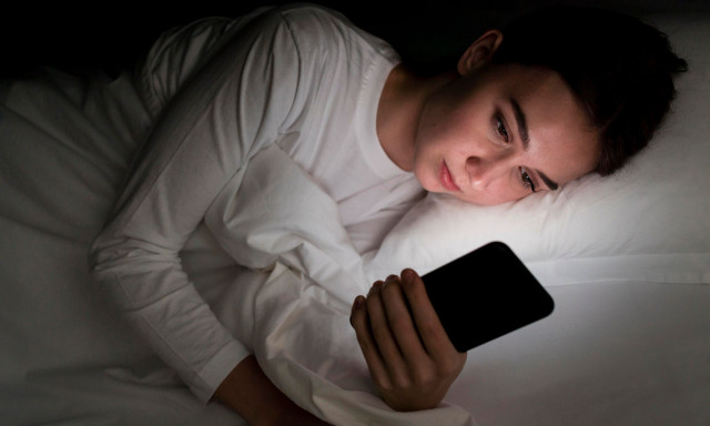 Γιατί η μέρα θα είναι καλύτερη αν ξυπνάμε χωρίς κινητό