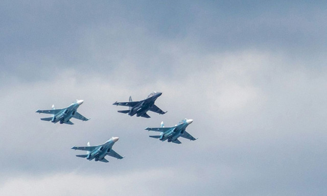 Βloomberg: Μυστική συνάντηση Ευρωπαίων με Ρώσους διπλωμάτες - «Θα καταρρίψουμε τα αεροσκάφη σας»