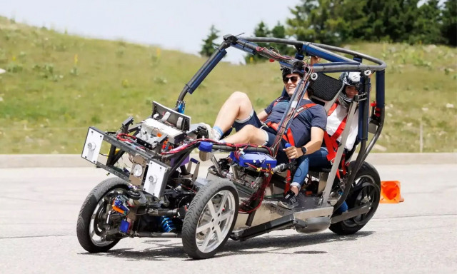 Cixi Vigoz: Ένα τρίκυκλο για την πόλη και τον αυτοκινητόδρομο