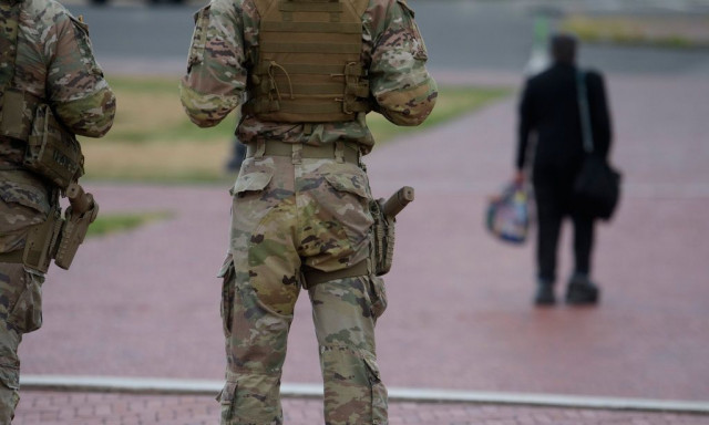 Ο Τραμπ έδωσε εντολή για ανάπτυξη του στρατού στο Πόρτλαντ - «Η πόλη πολιορκείται από Antifa»