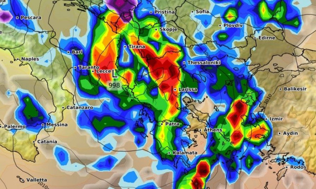 Καιρός: Συνεχόμενες καταιγίδες και πολύ νερό - Η πρόβλεψη του αμερικανικού GFS για την Ελλάδα