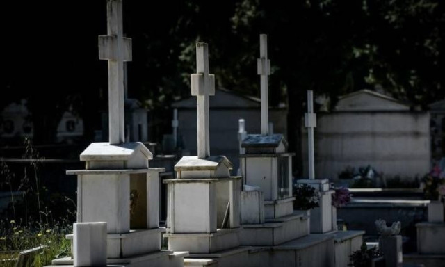 Λασίθι: Συνελήφθη ηλικιωμένος που ήθελε να πουλήσει οικογενειακό τάφο σε δημοτικό κοιμητήριο