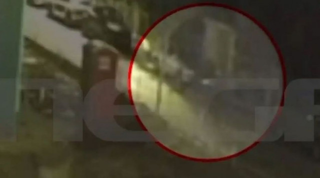 Άγιος Στέφανος: Αυτός είναι ο δράστης της επίθεσης - Βίντεο ντοκουμέντο λίγο μετά τους πυροβολισμούς