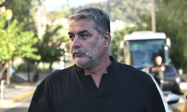 Βασίλης Μπισμπίκης: Τα σχόλια στην πρώην σύζυγό του μετά το τροχαίο - «Γλίτωσες κορίτσι μου»