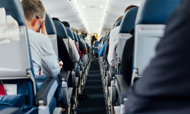 Θεσσαλονίκη: Προσπάθησε να κλέψει εν πτήσει την τσάντα αεροσυνοδού