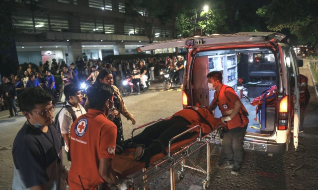 Φιλιππίνες: Δεκάδες νεκροί από τον σεισμό των 6,9 Ρίχτερ – Εκατοντάδες τραυματίες