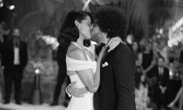 Selena Gomez: Άλλαξε τρία νυφικά στον γάμο της - Η εντυπωσιακή δεξίωση και οι εκλεκτοί καλεσμένοι