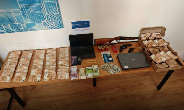 Οι διάλογοι του κυκλώματος με τα εικονικά τιμολόγια: «Δεν ήρθε να μου δώσει μεροκάματο»