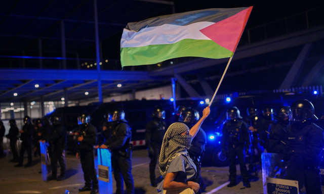 Διαδηλώσεις στην Ευρώπη και όλο τον κόσμο μετά την αναχαίτιση του στολίσκου για τη Γάζα