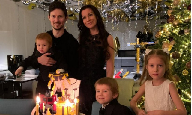 Πάβελ Ντουρόφ: H μητέρα των παιδιών του Mr Telegram ξεφορτώνεται την περιουσία της στη Ρωσία