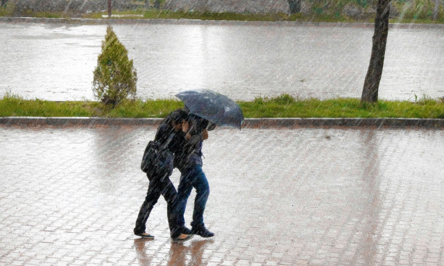 Καιρός: «Βούλιαξε» η χώρα τα τελευταία 24ωρα - 123 χιλιοστά η μέγιστη καταγεγραμμένη βροχόπτωση