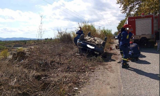 Σοβαρό τροχαίο στο Αγρίνιο: ΙΧ εξετράπη της πορείας του και ανετράπη – Διασωληνώθηκε ο οδηγός