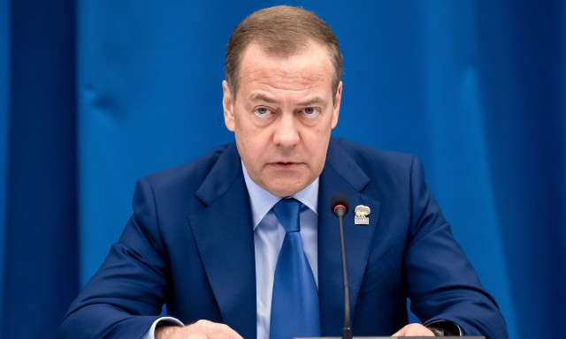 Μεντβέντεφ για drones στον ευρωπαϊκό εναέριο χώρο: «Υπενθύμιση για τους κινδύνους του πολέμου»