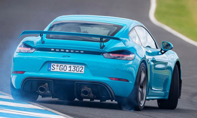 Porsche: Η βενζίνη μόνο για τους πλούσιους