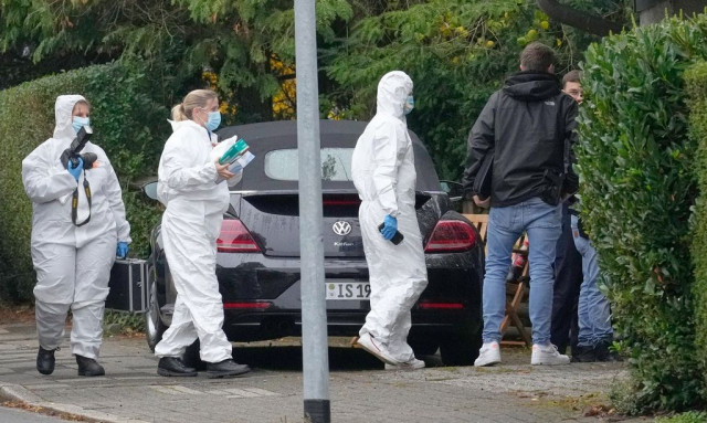 Γερμανία: Με χειροπέδες ο 15χρονος θετός γιος της Δημάρχου που μαχαιρώθηκε