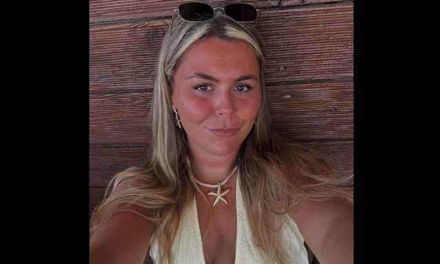 Θάνατος μυστήριο για 24χρονη Ουαλή: Τα εξανθήματα στα δάχτυλα και οι γιατροί που έβλεπαν αλλεργία