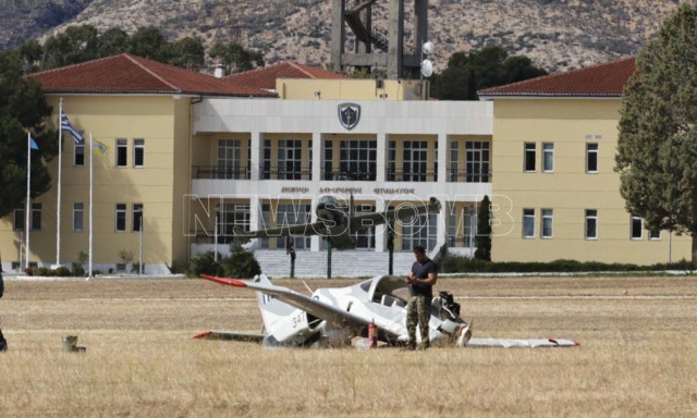 Πτώση αεροσκάφους στο Τατόι: Κόπηκε στη μέση το μονοκινητήριο της Πολεμικής Αεροπορίας