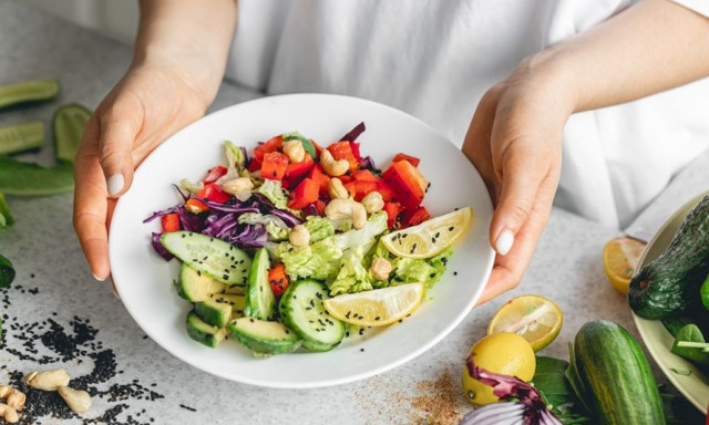 Παγκόσμια Ημέρα Διατροφής: Πώς υιοθετώντας έναν υγιεινό τρόπο ζωής, επηρεάζουμε την υγεία μας