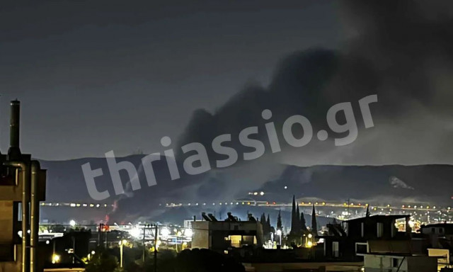 Μεγάλη φωτιά στον Ασπρόπυργο