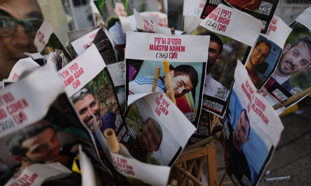 Ποιοι είναι οι 20 ζωντανοί όμηροι που θα απελευθερώσει η Χαμάς - Οι ιστορίες πίσω από τα πρόσωπα