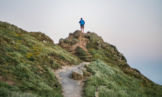 Εφαρμογή Τεχνητής Νοημοσύνης σε ξεναγεί σε μονοπάτια της Ελλάδας σαν ντόπιος