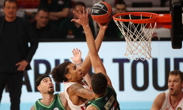 Ολυμπιακός - Παναθηναϊκός AKTOR 90-86: Νικητές στις λεπτομέρειες και στις... βολές οι «ερυθρόλευκοι»