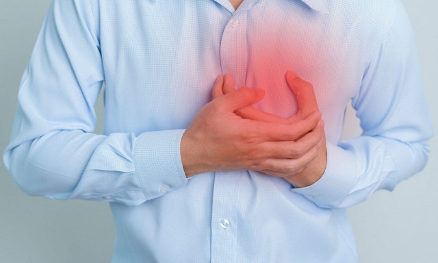 Γιατρός αποκαλύπτει το «σιωπηλό σύμπτωμα» που εμφανίζεται μέρες πριν το έμφραγμα