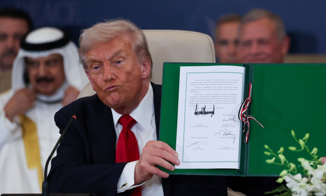 Liveblog: Υπεγράφη η συμφωνία για τη Γάζα στην Αίγυπτο σε πανηγυρικό κλίμα