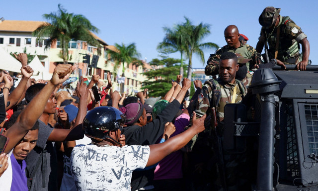 Πραξικόπημα στη Μαδαγασκάρη: Συνταγματάρχης ανακοίνωσε ότι ο στρατός αναλαμβάνει την εξουσία