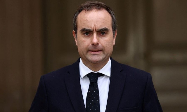 Γαλλία: Ο Λεκορνί παίρνει πίσω την αύξηση των ορίων ηλικίας συνταξιοδότησης