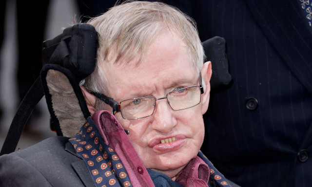 Στίβεν Χόκινγκ: Η ανατριχιαστική πρόβλεψη για το τέλος του κόσμου