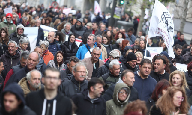 Απεργία 14 Οκτωβρίου: Κατεβάζει ρολά η χώρα - Πώς κινούνται Μετρό, λεωφορεία, τρένα
