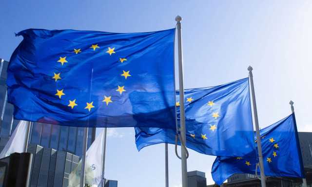 Η Κομισιόν «στολίζει» την Τουρκία: «Οπισθοδρόμηση στα ανθρώπινα δικαιώματα»