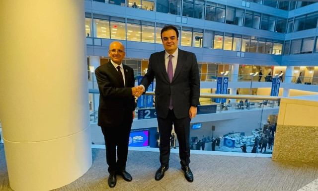 Συνάντηση Πιερρακάκη με τον Τούρκο ΥΠΟΙΚ Σιμσέκ – Έμφαση στην ενίσχυση των επενδύσεων