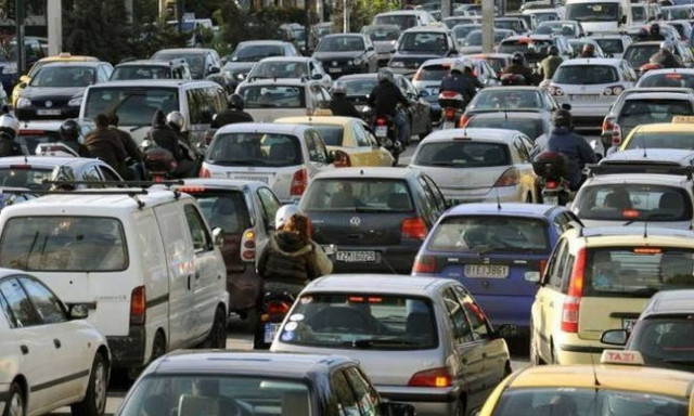 Έλεγχοι για ανασφάλιστα οχήματα: «Βροχή» οι ειδοποιήσεις σε χιλιάδες ιδιοκτήτες - Τα πρόστιμα