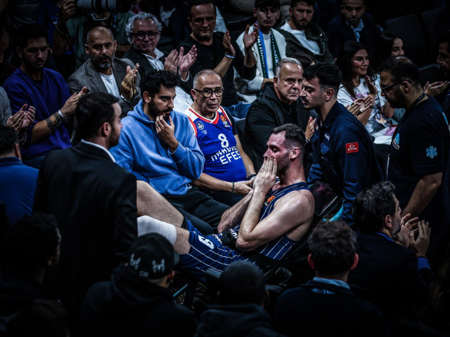 Επιβεβαιώθηκαν οι φόβοι: Ρήξη χιαστού ο Παπαγιάννης, εκτός για οκτώ μήνες