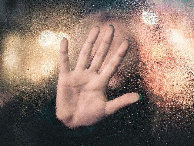 «Με έκαιγε με τσιγάρο και καυτό σίδερο»- Σοκάρει η άγρια κακοποίηση 55χρονης στο Ηράκλειο