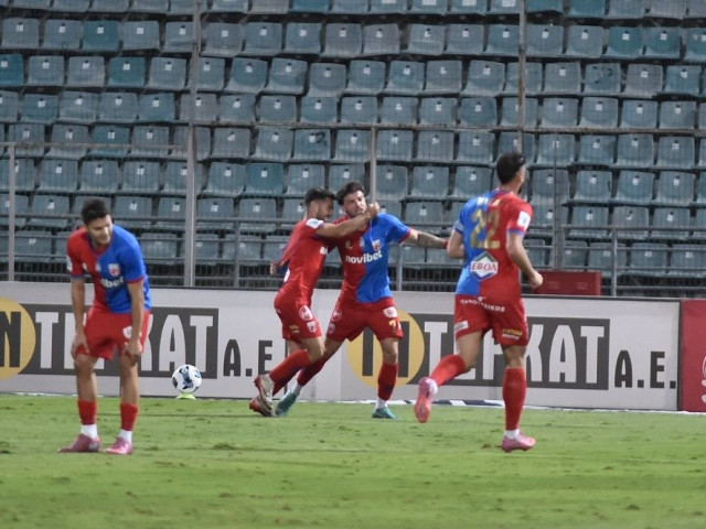 Super League, Βόλος – Πανσερραϊκός 2-1: Ο Λάμπρου «χτύπησε» στις καθυστερήσεις!