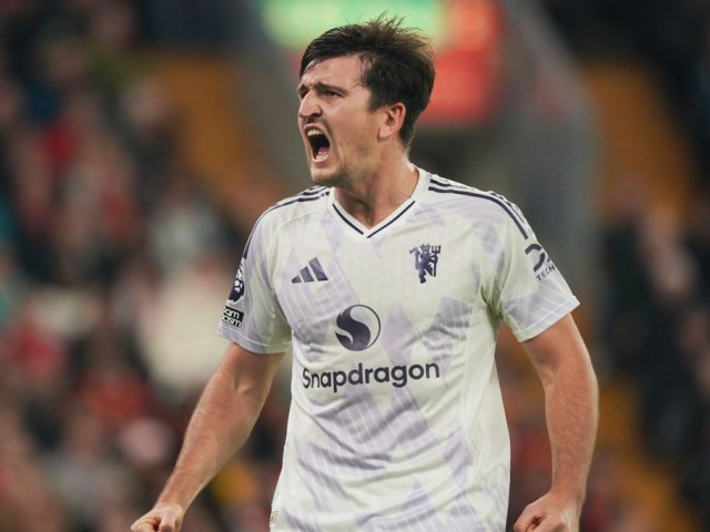 Λίβερπουλ – Μάντσεστερ Γιουνάιτεντ 1-2: «Άλωσε» το Άνφιλντ μετά από 9 χρόνια με γκολ του Μαγκουάιρ!