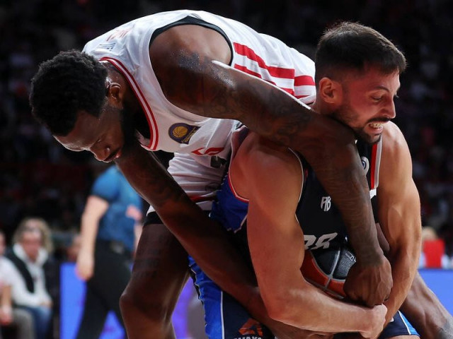 Ολυμπιακός - Πανιώνιος 81-66: Με Χολ και Νιλικίνα «καθάρισε» στο δεύτερο ημίχρονο