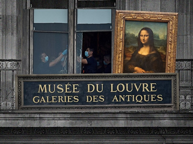 Λούβρο: Πού στρέφονται οι έρευνες για το ριφιφί του αιώνα – «Φανταστείτε, έκλεψαν και τη Μόνα Λίζα»